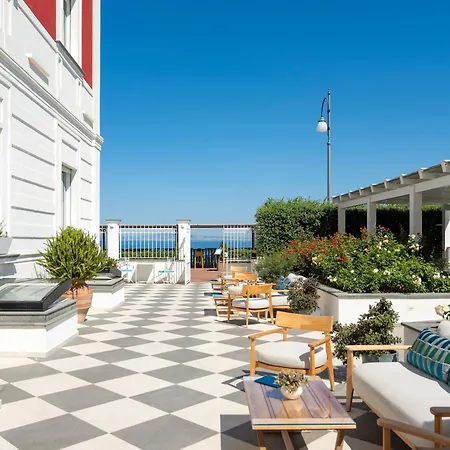 Garden Hotel