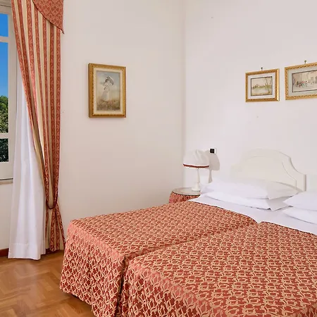Hotel Garden 4*