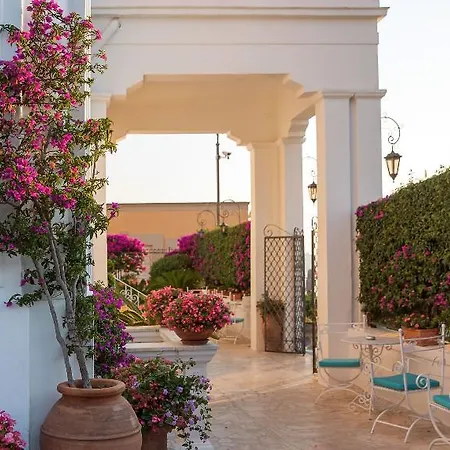 Garden 4*