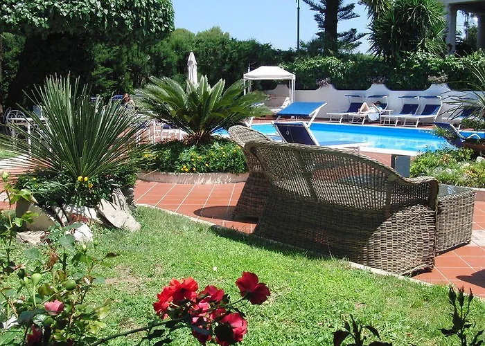 Garden Hotel
