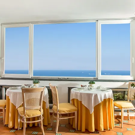 Hotel Garden 4*