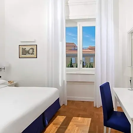 Garden Hotel 4*